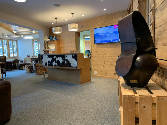 Game room, Hotel Alpenruh, Interlaken