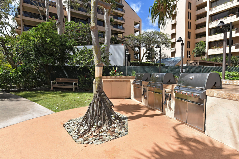 Exterior & Views, Valley Isle #808 2 Bedroom Condo by RedAwning, Maui