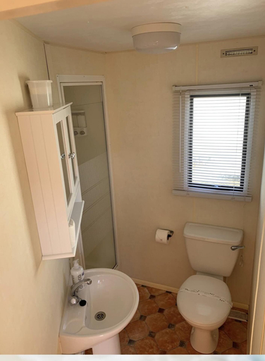 Bathroom, Beach Vibes - Silver Beach - Basic, Lincolnshire