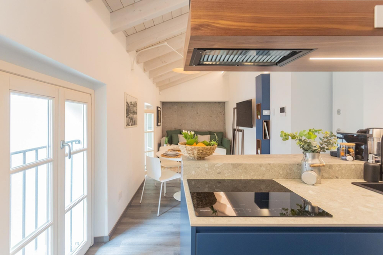 Others 5, Muralto s Nest in Como, Como