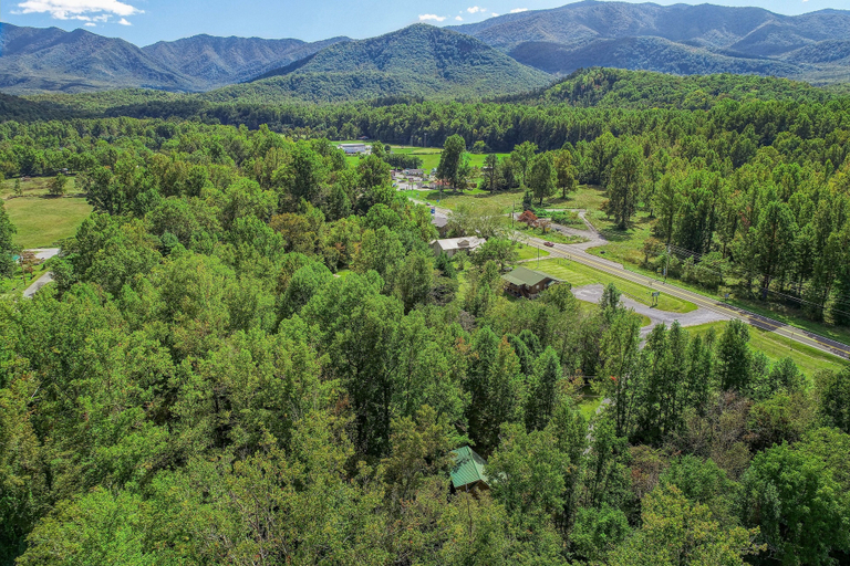 Others 4, Sweet - 2 Bedrooms, 2 Baths, Sleeps 6 Cabin by RedAwning, Cocke