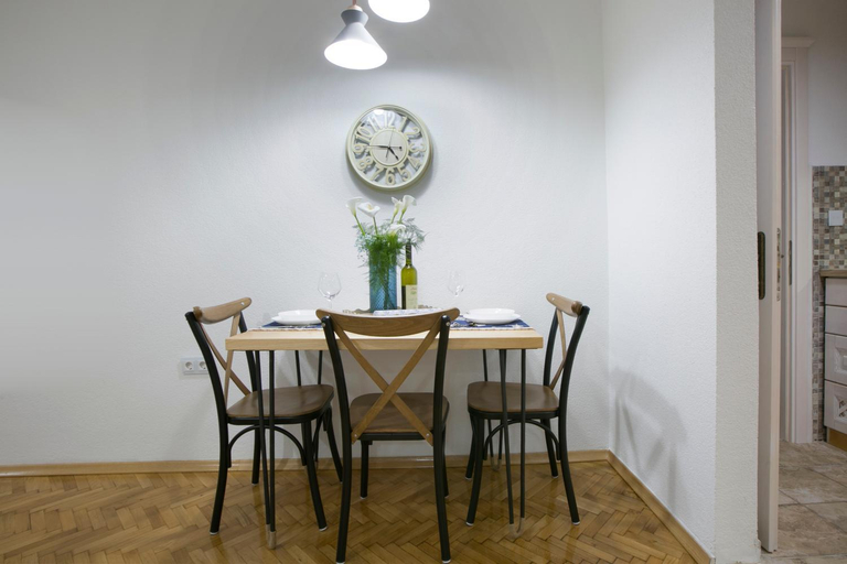 Others 2, P.S. Cattaro Apartment