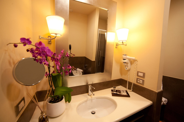 Bathroom 5, VILLA MARIA HOTEL & SPA, Chieti