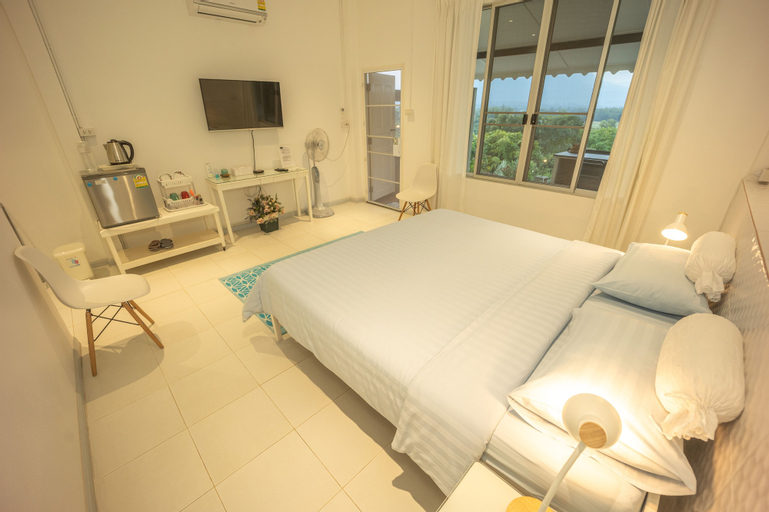 Bedroom 24