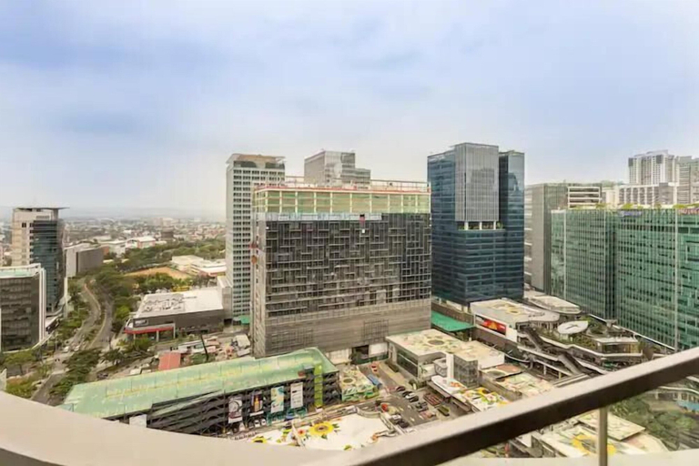 Others 3, Charming Studio Unit in Uptown Parksuites T2 Bgc, Taguig