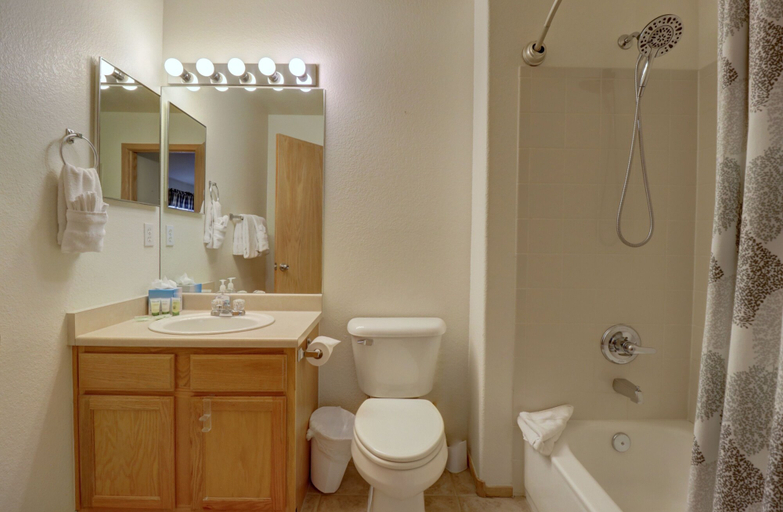 Bathroom 5, A5 Gore Trail, Summit