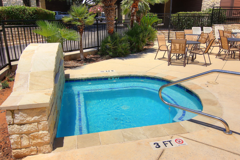 Pool 4, River's Edge CWB206 by RedAwning, Comal