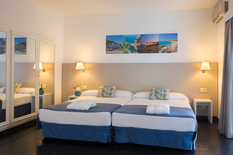 Bedroom 3, htop Caleta Palace, Girona