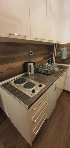 Kitchen 1, IRIS Apartments