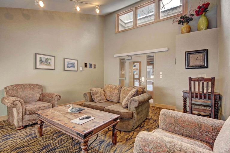 Living area 4, 1710 The Willows 1 Bedroom Condo by RedAwning, Summit