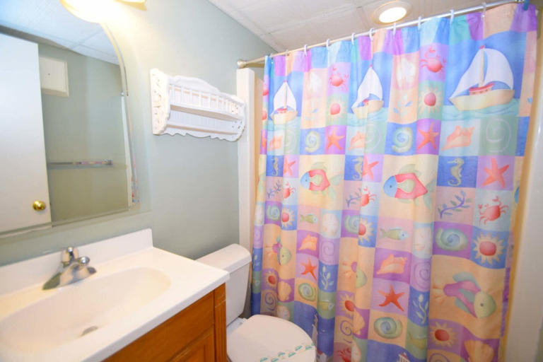 Bathroom 3, Breakaway East 109, Worcester