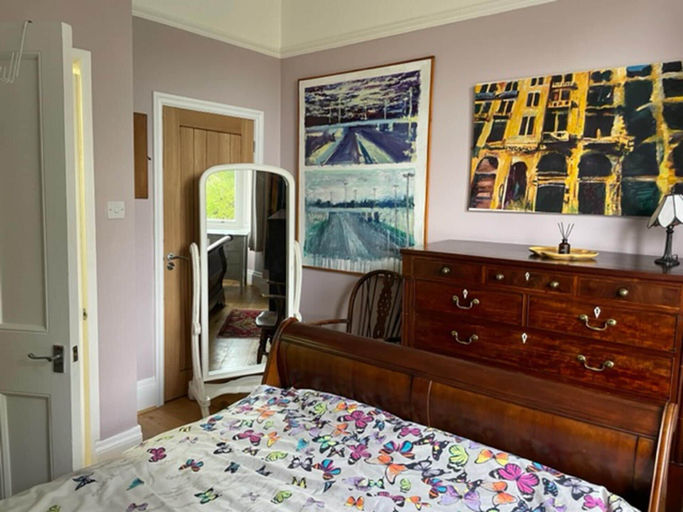 Bedroom 3, Beautifully Lit Airy 1-bed Apartment in Liverpool, Sefton