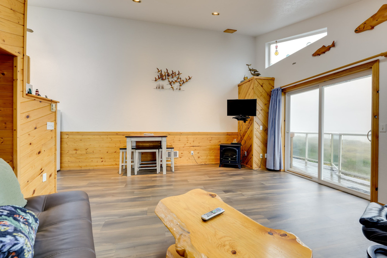 Others 5, Sanderling Sea Cottages, Unit 11, Lincoln
