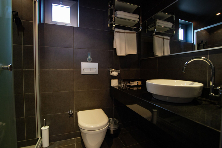 Bathroom 4, Hotel Pier Marina Bodrum, Bodrum