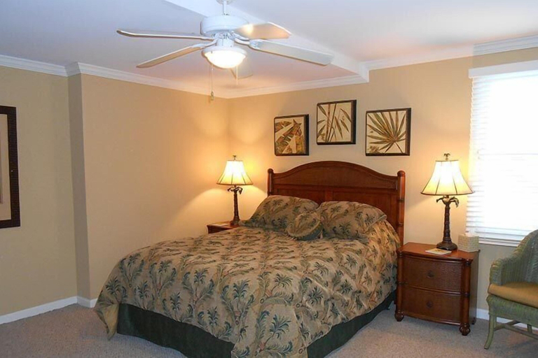Room 2, Bel Mare 100 4 Bedroom Condo by RedAwning, Worcester