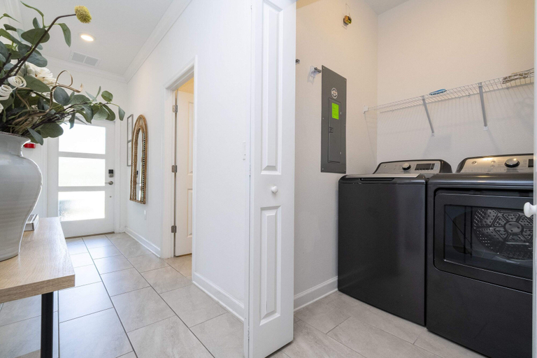 Laundry, Splendid 5Bd Close to Disney at Storey Lake 4251, Osceola