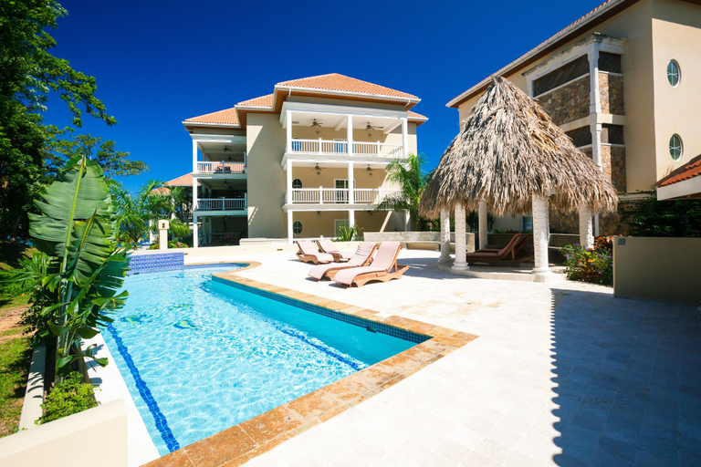 Sport & Beauty 4, Lawson Rock - Angelfish 100, Roatán
