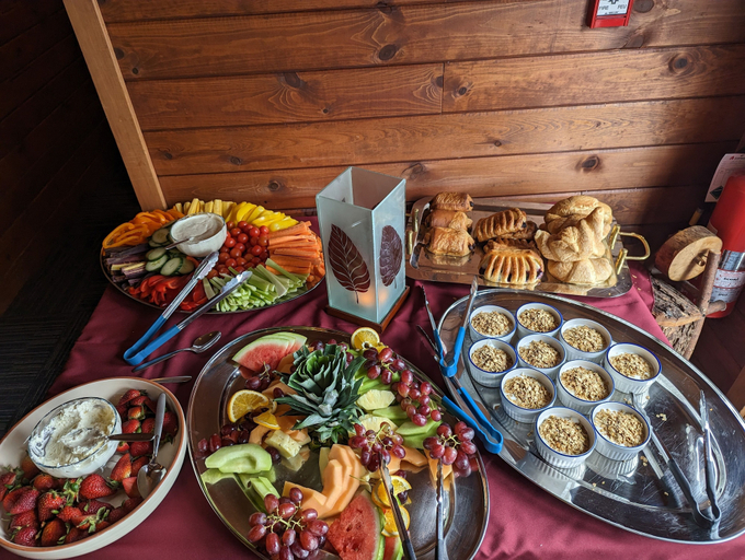 Food & Drinks 5, Ahmic Lake Resort, Parry Sound