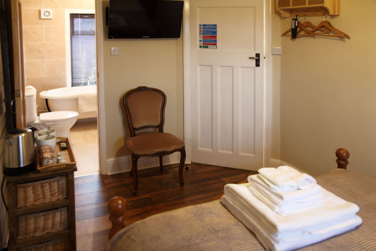 Bedroom 2, The Windmill Inn - Whitby, North Yorkshire