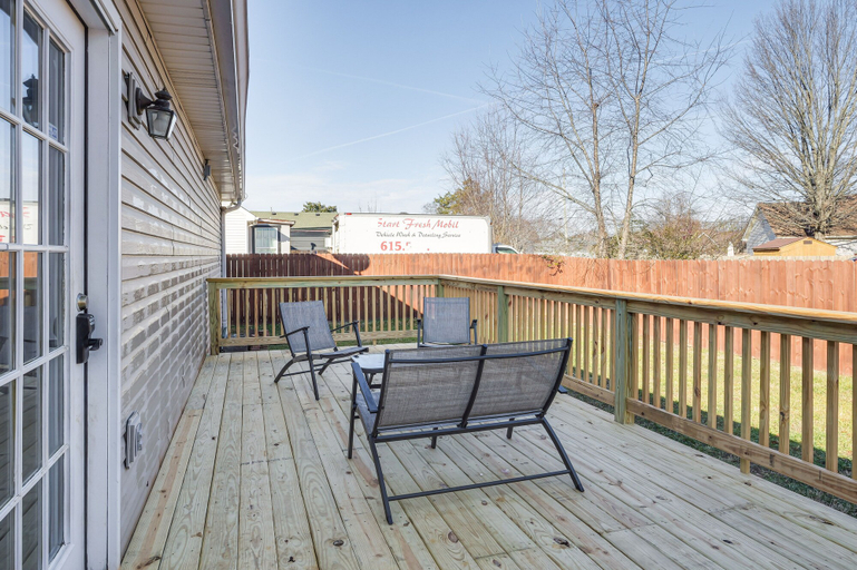 Others 5, Classic Murfreesboro Home w/ Grill & Yard!, Rutherford