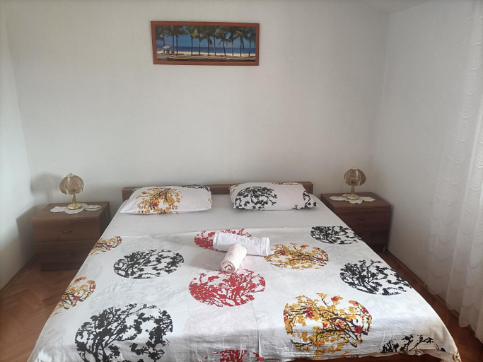 Others 5, Apartment Zdenka 1, Seget
