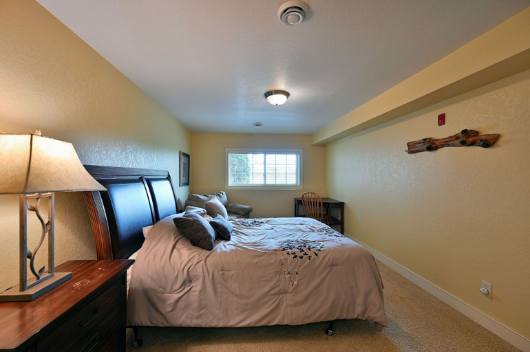 Bedroom 2, Unit 109 2 Bdrm/ 2 Ba 2 Bedroom Condo by RedAwning, Barron