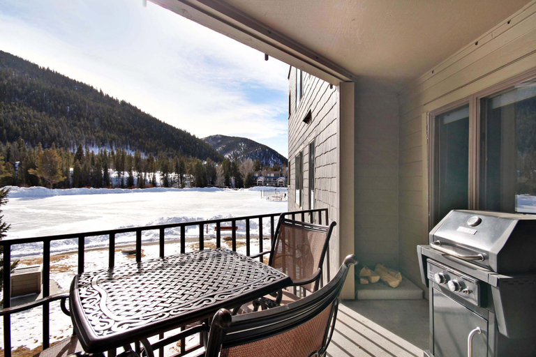 BBQ/picnic area, 1710 The Willows 1 Bedroom Condo by RedAwning, Summit