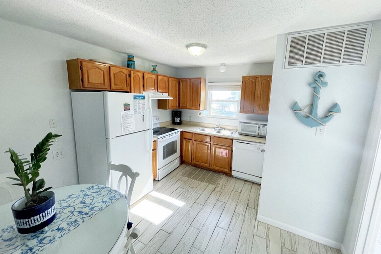 Private kitchen 2, Sunrise Ge 103 2 Bedroom Condo by RedAwning, Baldwin