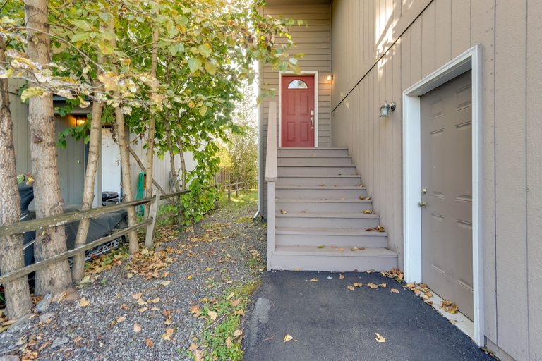 Exterior & Views 2, Accommodating Anchorage Abode < 1 Mi to Jewel Lake, Anchorage