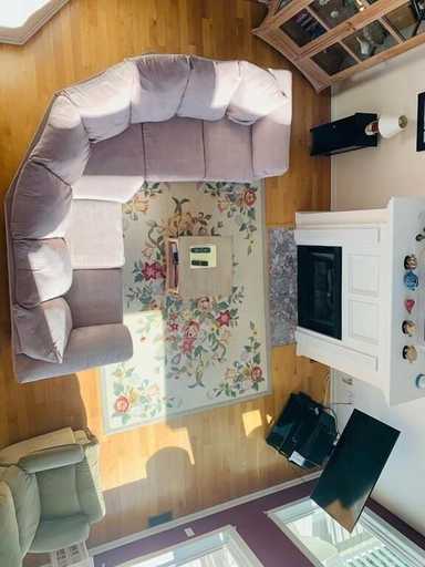 Living room, License To Chill 4 Bedroom Home by RedAwning, Brunswick