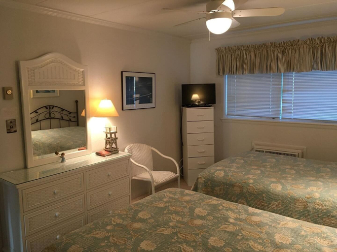 Bedroom, Worcester House 302, Worcester
