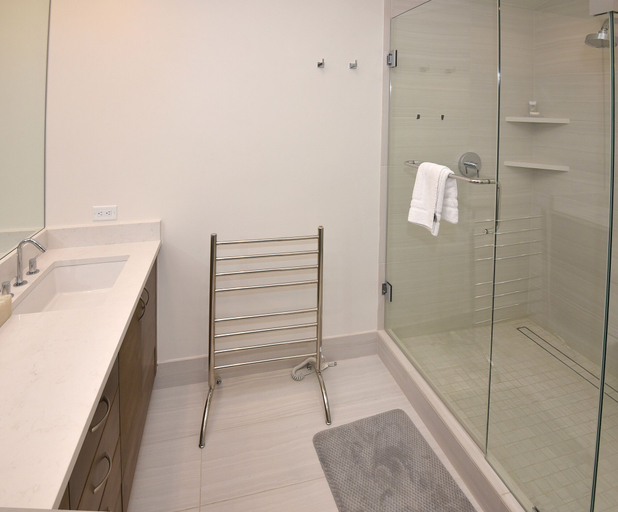 Bathroom 5, Lionshead Centre #307 3 Bedroom Condo by RedAwning, Eagle
