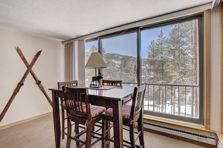 Dining 5, 2065 The Pines by RedAwning, Summit