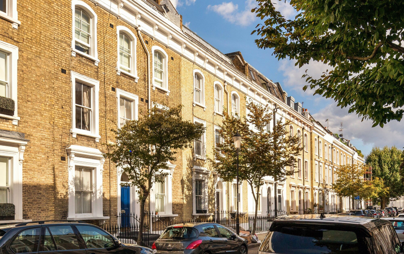 Exterior & Views, Charming 2-bed Apartment in London, London