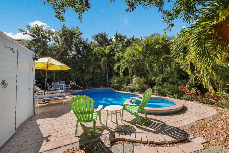 Others 5, Mermaid's Treasure 2 Bedroom Home by RedAwning, Manatee