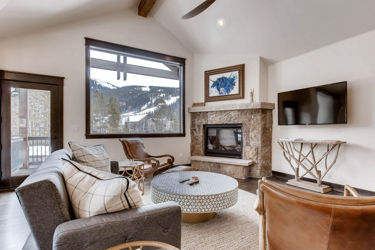 Living area 5, River Run Townhome RR42, Summit