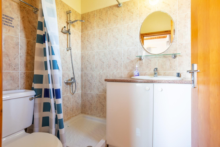 Bathroom 3, Villa Aristotle in Peyia