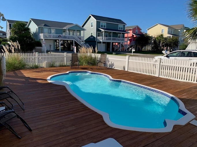 Pool 2, - 2 the C - 4 Br Home, Brunswick