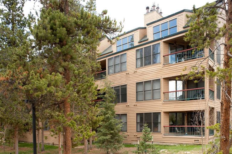 Exterior 5, Quicksilver 1643, Summit