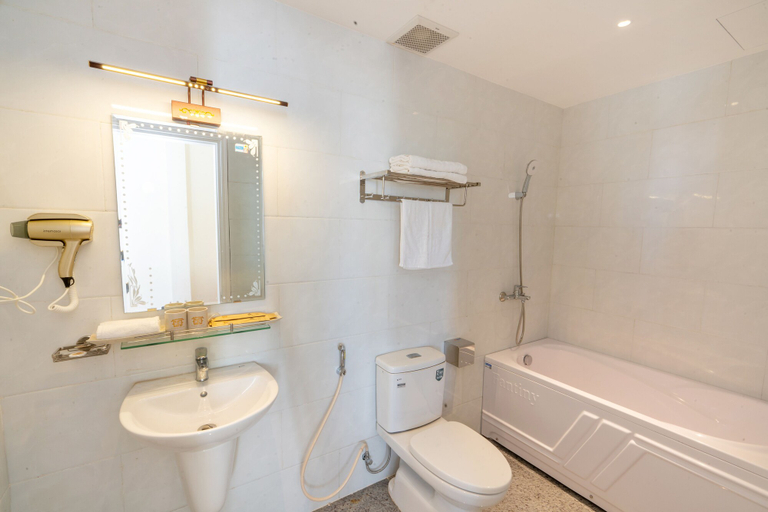 Bathroom 5, Hawal Boutique Villa Hoi An, Da Nang