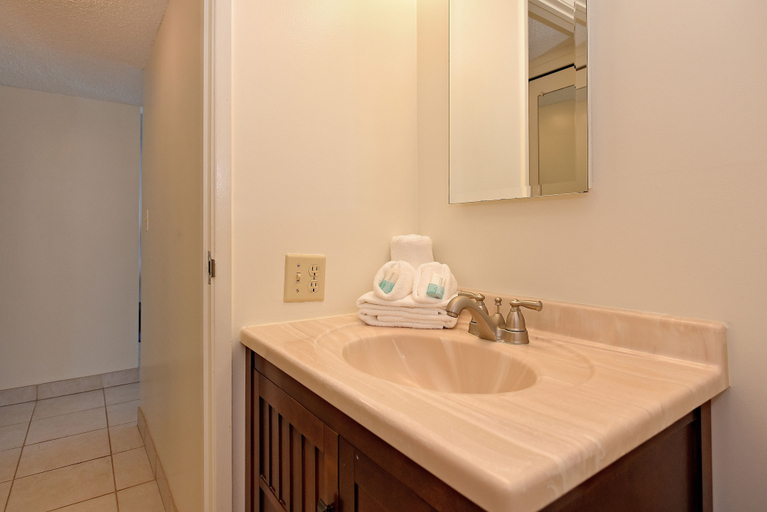 Bathroom 4, Valley Isle #808 2 Bedroom Condo by RedAwning, Maui