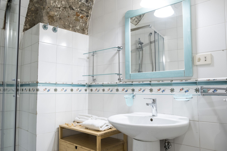 Bathroom 3, House Garden San Lorenzo, Salerno
