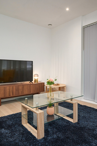 Others 3, Impeccable 3-bed Apartment in London, London
