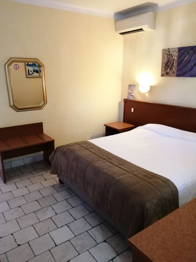 Bedroom 3, Auberge Les Arômes, Alpes-Maritimes