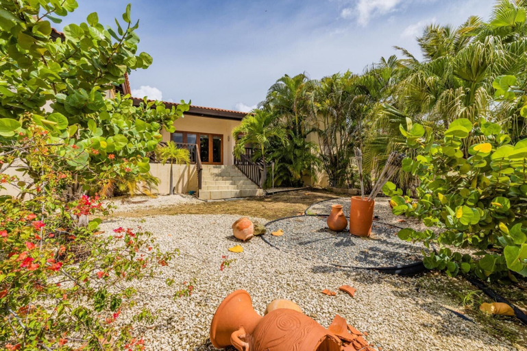 Others 4, 4BR Villa Short Walk to Beach in Amazing Location