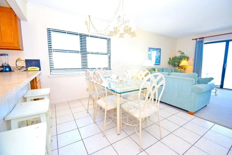 Private kitchen 4, Diamond Beach 414 3 Bedroom Condo by RedAwning, Worcester