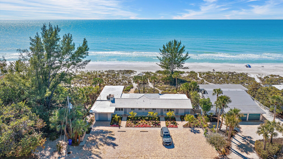Others 5, Las Hermanas 2 1 Bedroom Condo by RedAwning, Sarasota