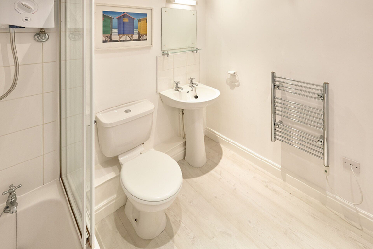 Bathroom, Host Stay Shipwrights Eskape, North Yorkshire