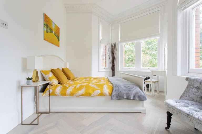 Bedroom 3, London Apartment- 4 Bedrooms-garden and Parking, London