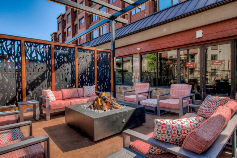 Property grounds 5, Downtown Studio W/ Sunny Alpine Views- Sleeps 4! Studio Bedroom Condo by RedAwning, Summit